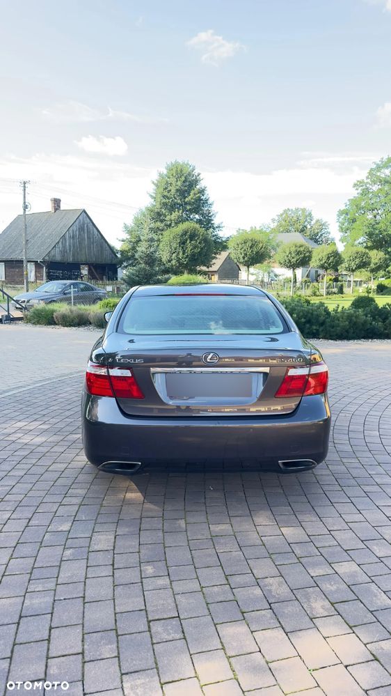 Lexus LS 460 Elite - 4