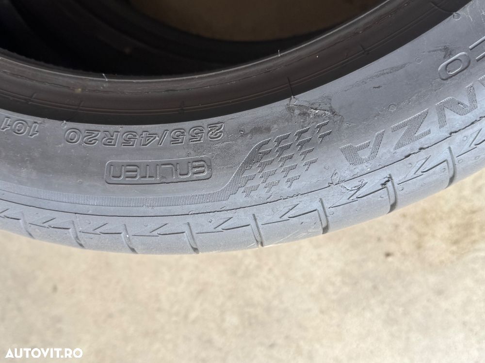 Vând 4 anvelope 255/45/20 bridgestone de vară ca noi - 10
