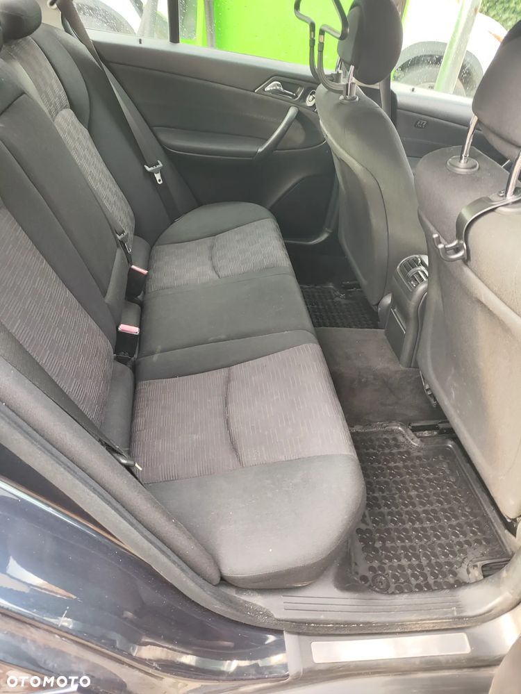 Mercedes-Benz Klasa C 180 T Kompressor Classic - 7