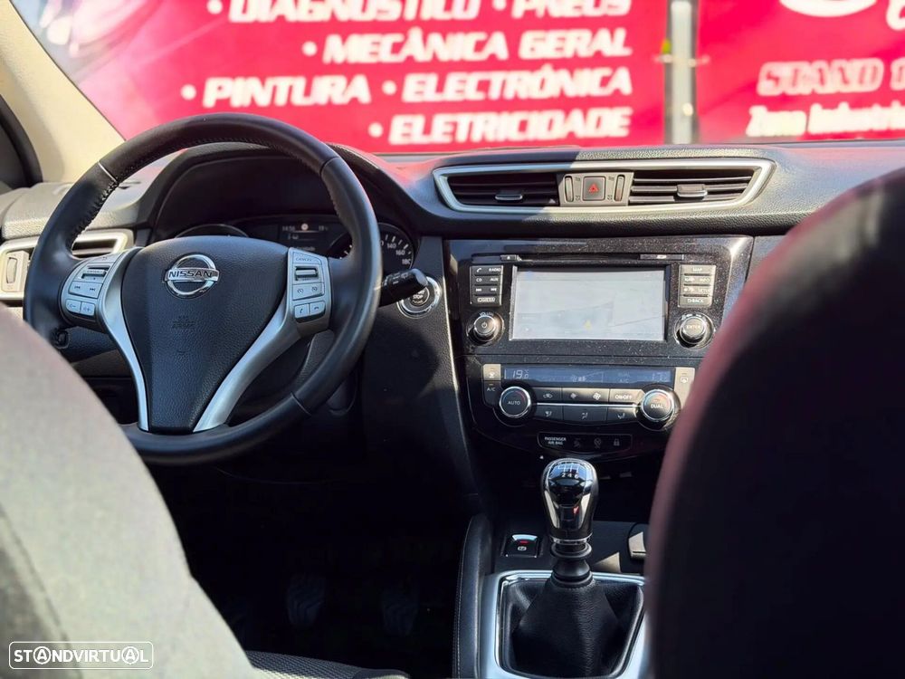 Nissan Qashqai 1.5 dCi 360 - 23