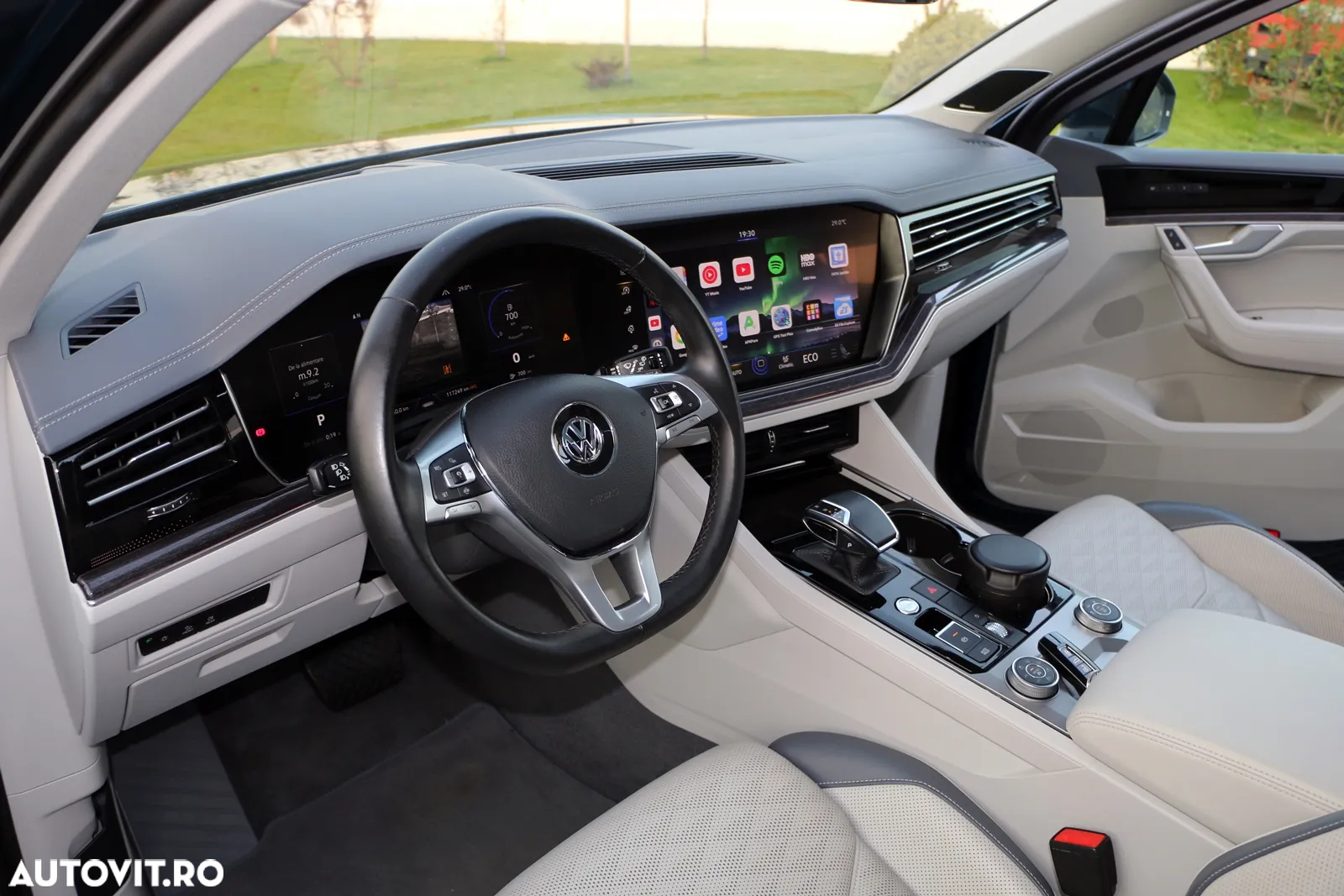 Volkswagen Touareg - 30