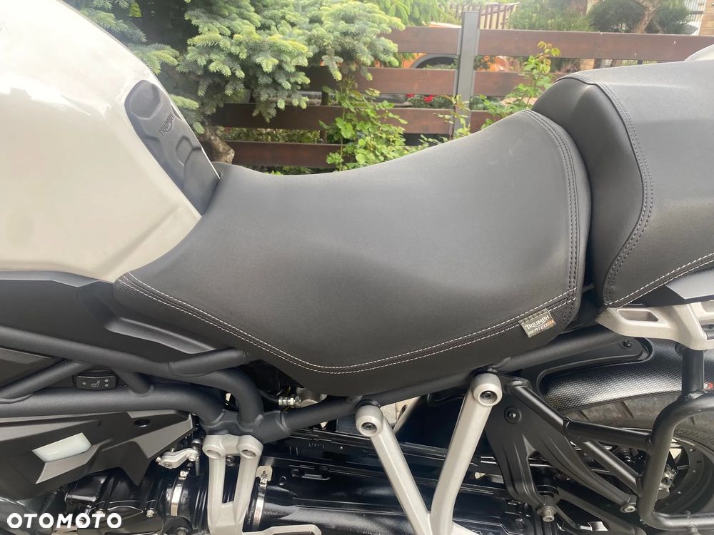 Triumph Tiger - 9