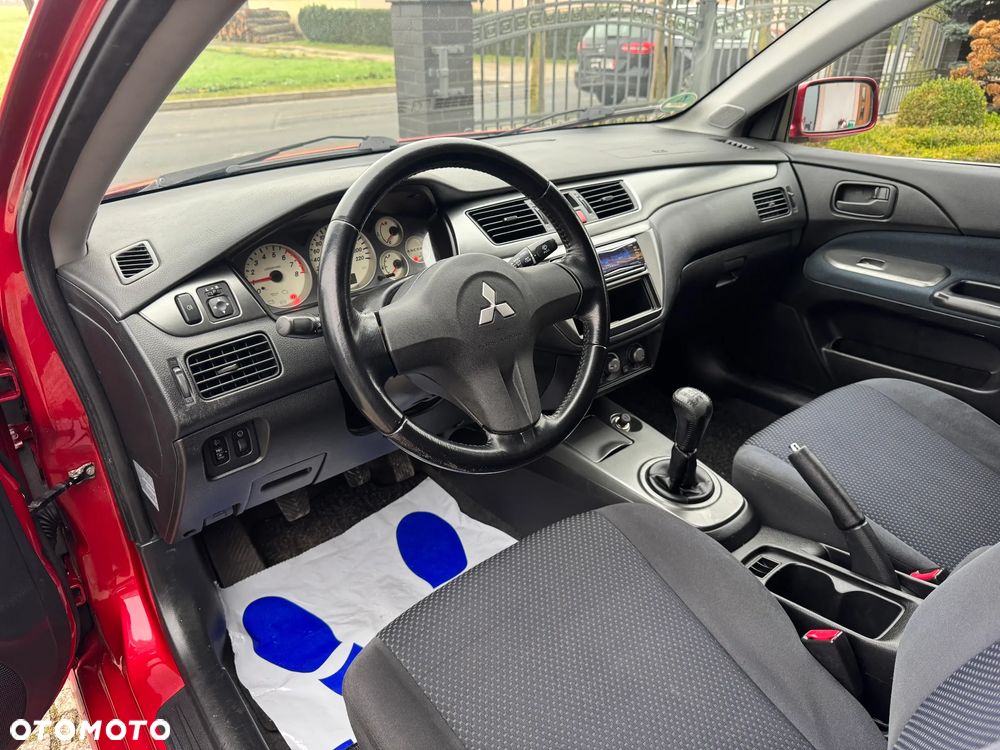 Mitsubishi Lancer 1.6 Comfort - 16