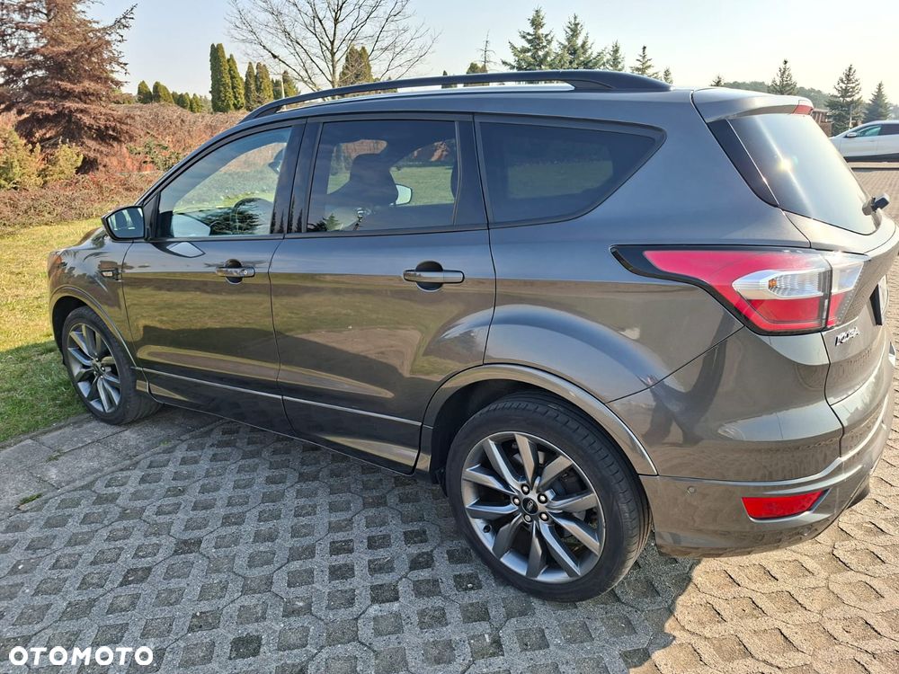 Ford Kuga 2.0 TDCi 4x2 ST-Line - 31
