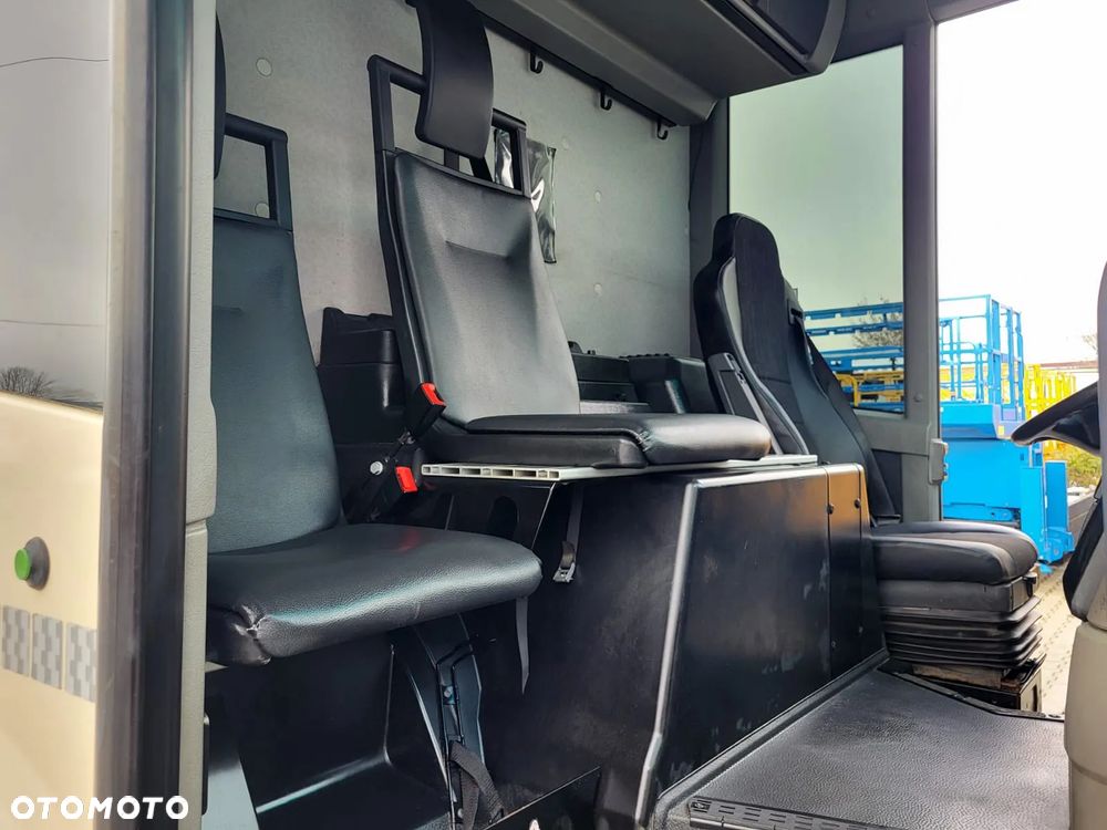 Mercedes-Benz Econic 2630 dwukomorowa - 17