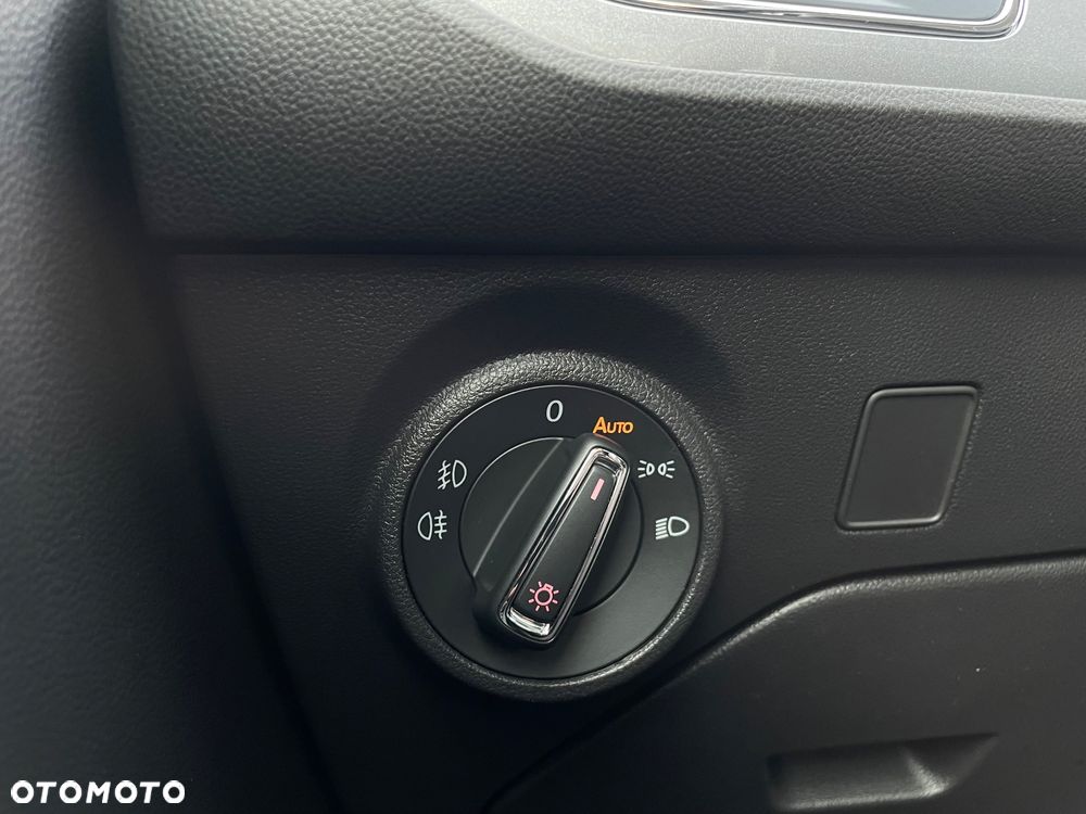 Seat Leon 2.0 TDI DPF Start&Stop DSG FR - 27