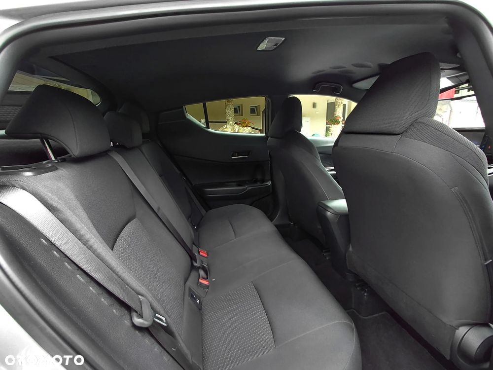 Toyota C-HR Business-Edition - 27