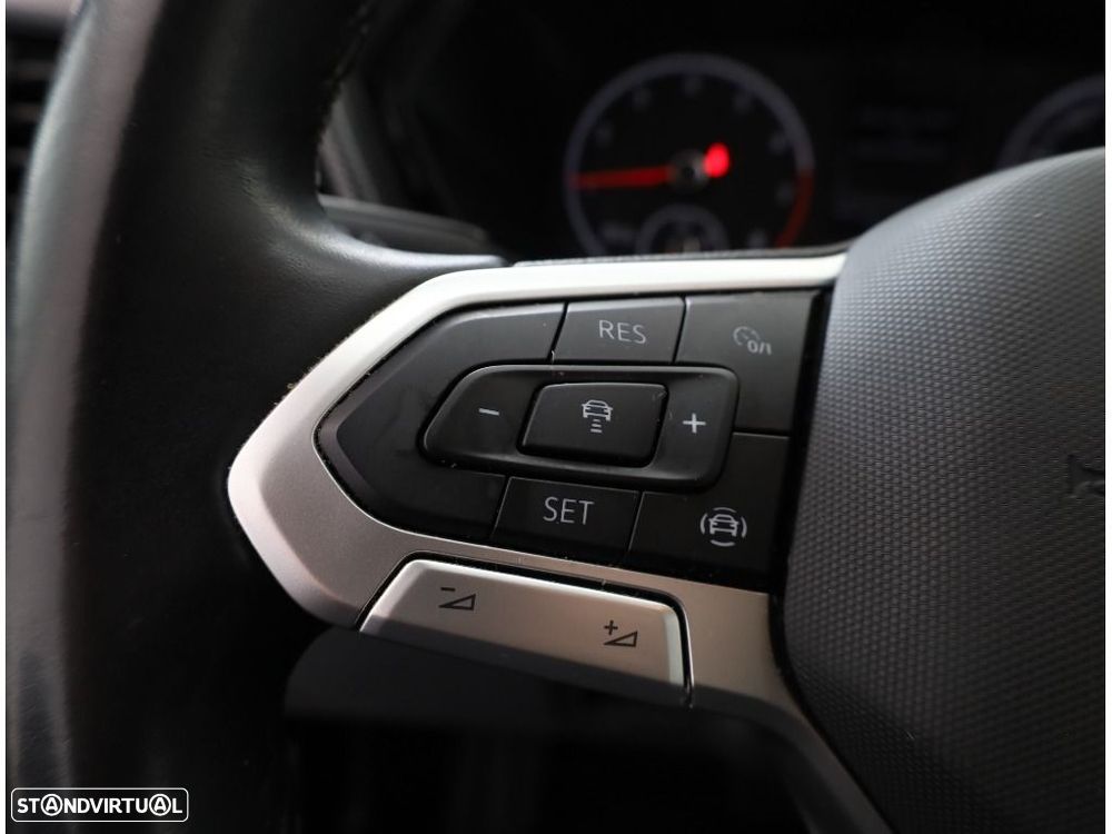 VW T-Cross 1.0 TSI Life DSG - 36