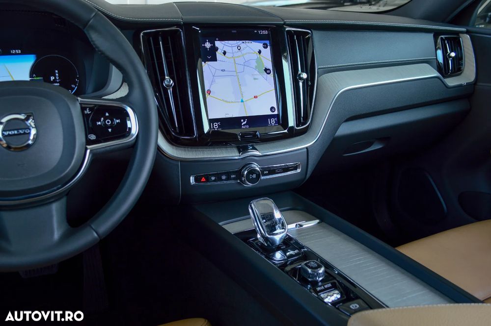 Volvo XC 60 Recharge T8 Twin Engine eAWD Polestar Engineered - 9