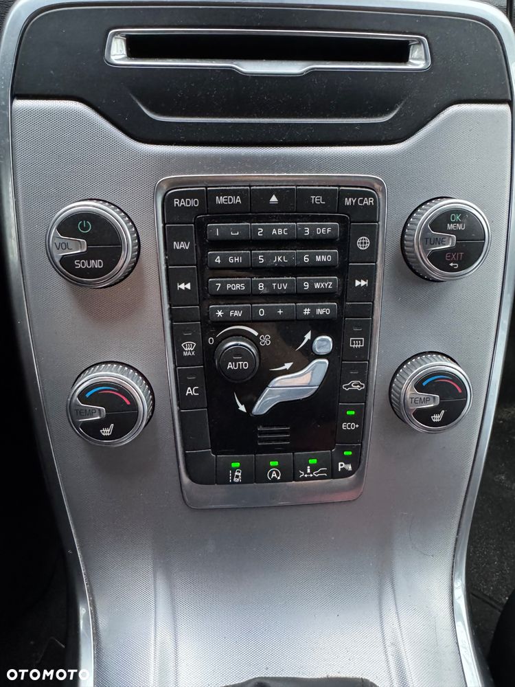 Volvo V70 T5 Drive-E Momentum - 4