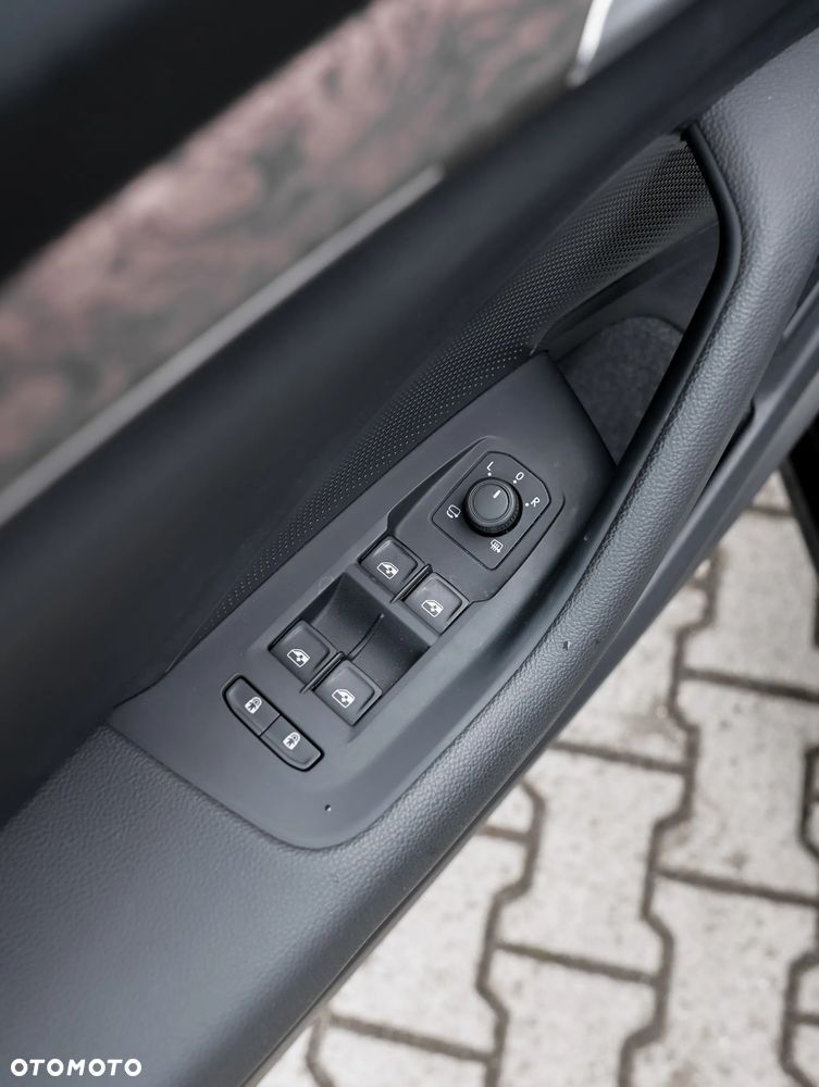 Skoda Superb 2.0 TDI SCR L&K DSG - 12