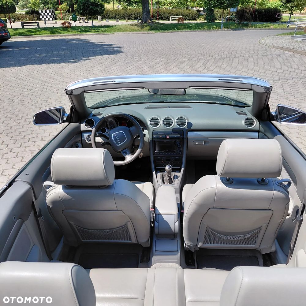 Audi A4 Cabrio 2.0 TFSI - 25