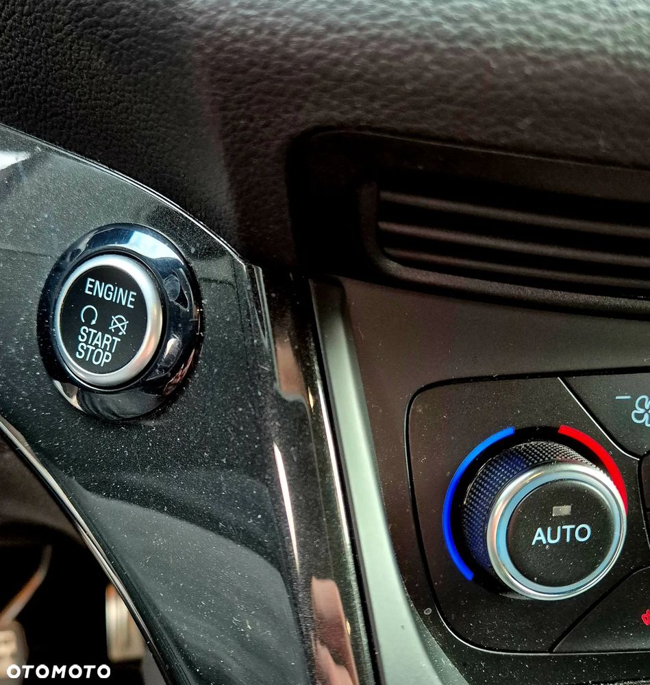 Ford Kuga 1.5 EcoBoost 4x4 ST-Line - 17