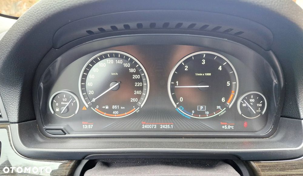 BMW Seria 5 520d xDrive - 18