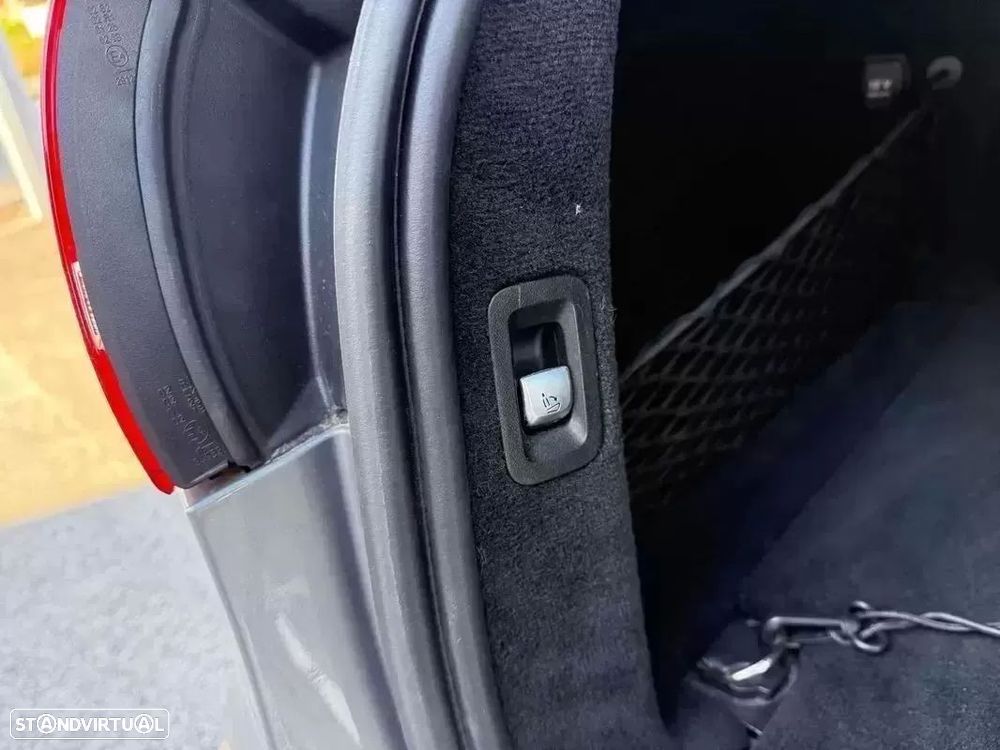 Mercedes-Benz C 220 d Avantgarde+ - 19