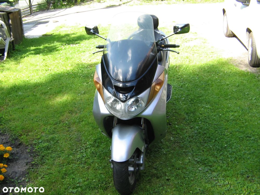 Suzuki Burgman - 4