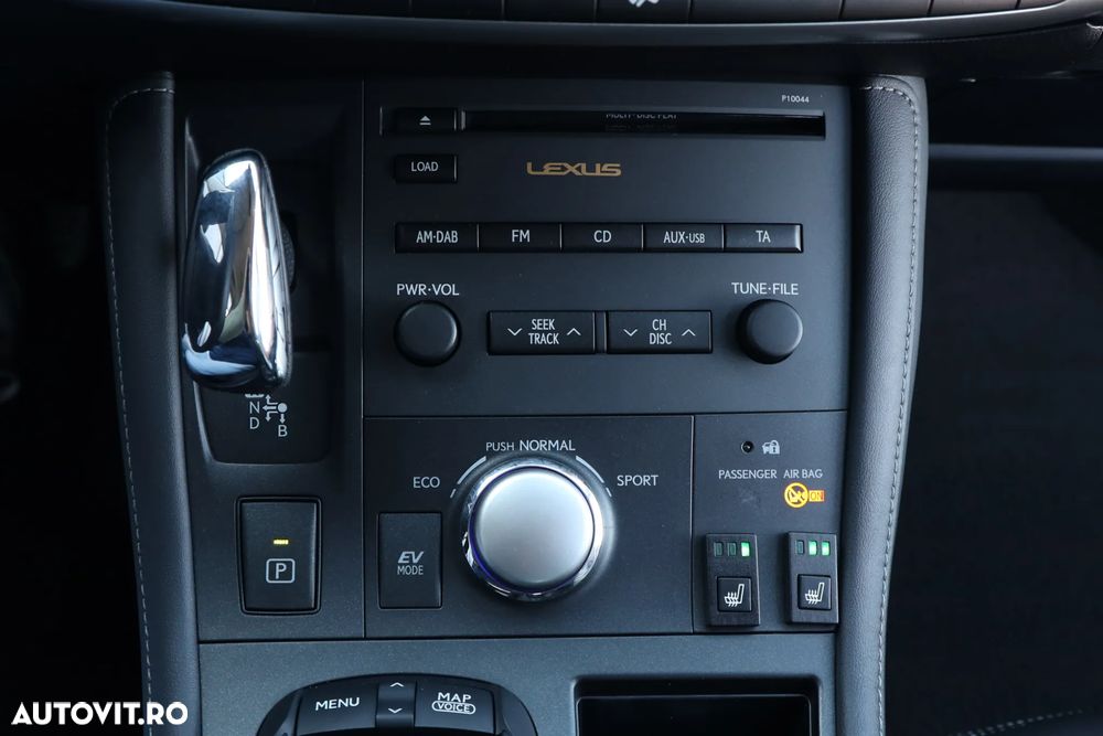 Lexus CT Standard - 24