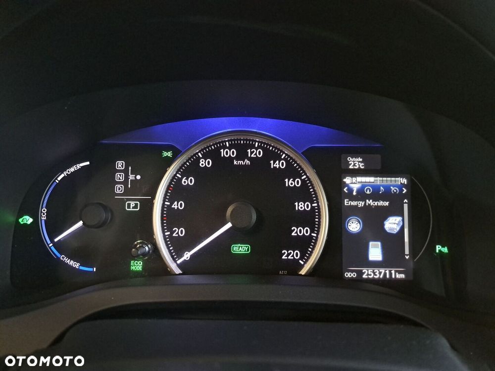 Lexus CT 200h Prestige - 34
