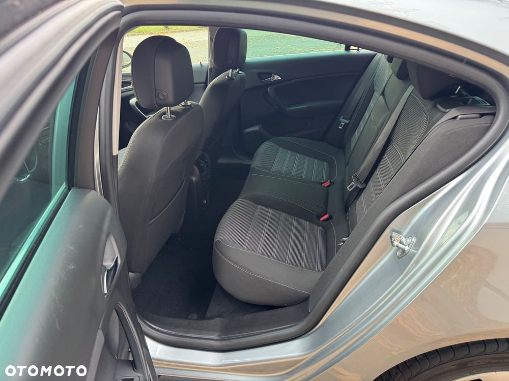 Opel Insignia - 33