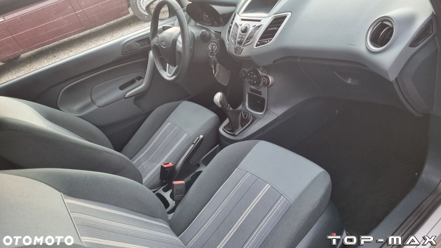 Ford Fiesta - 15