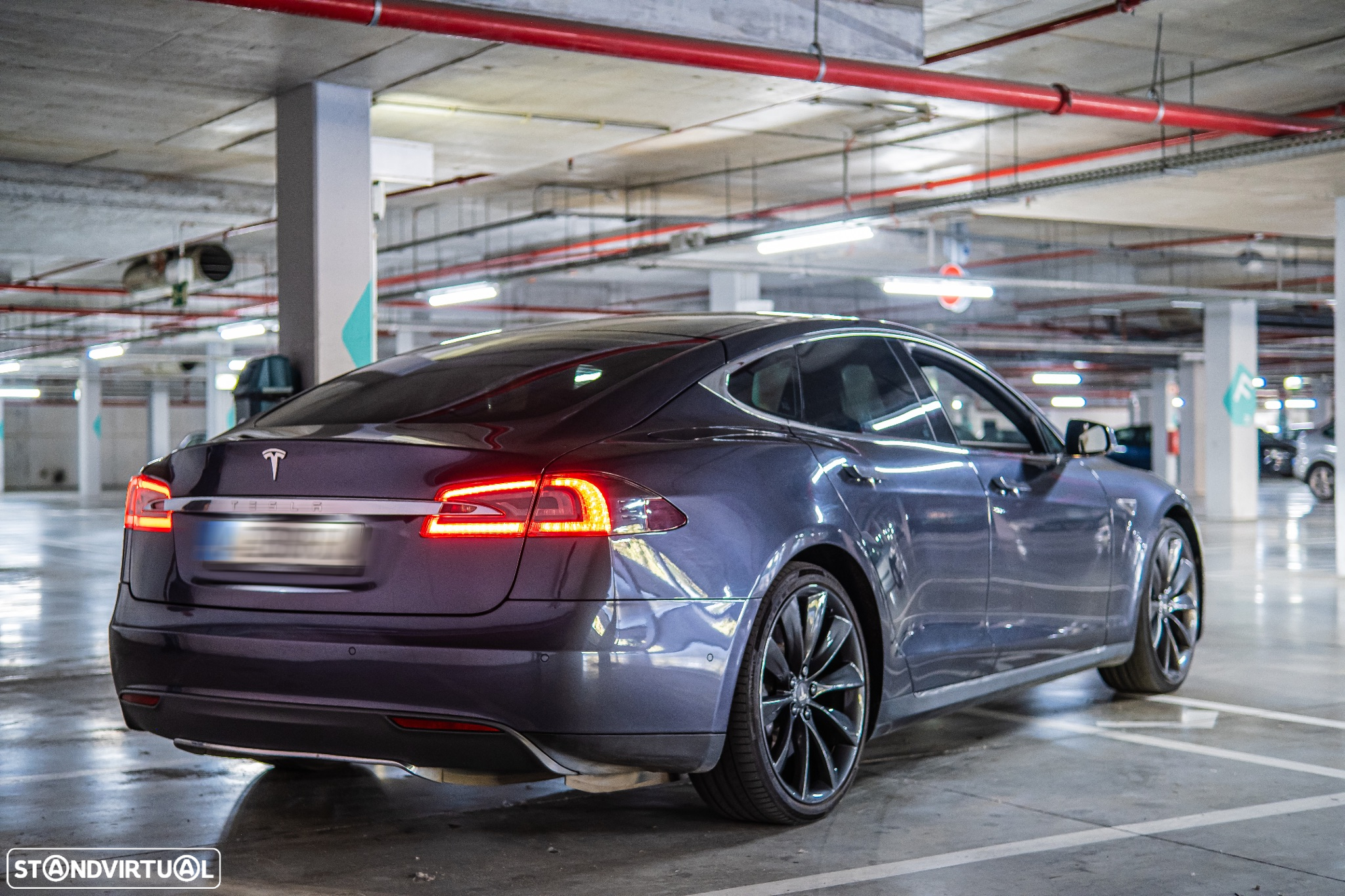 Tesla Model S 85 - 15