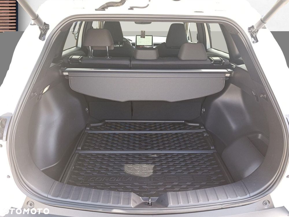 Toyota Corolla Cross - 15