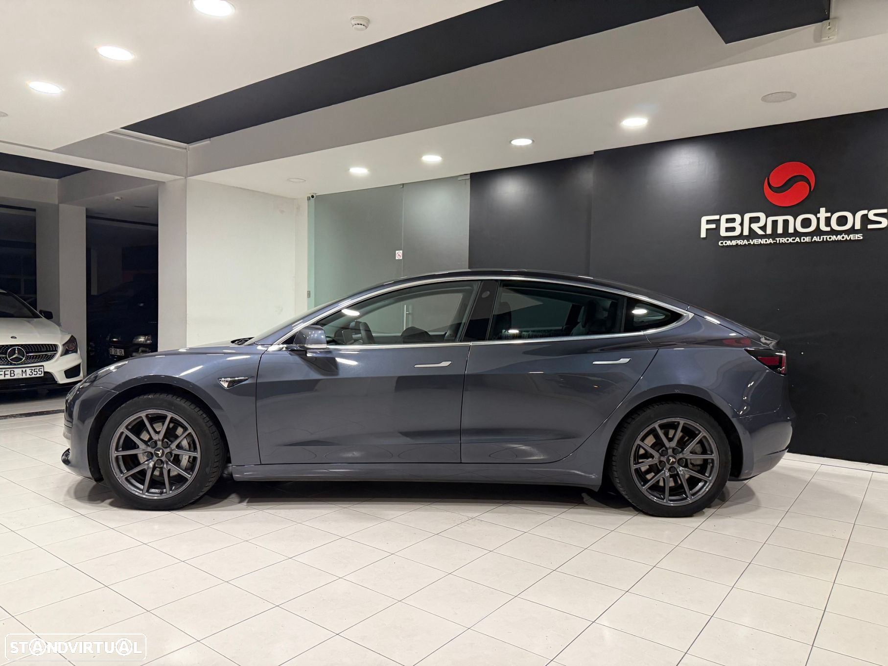 Tesla Model 3 Standard Range Plus RWD - 4