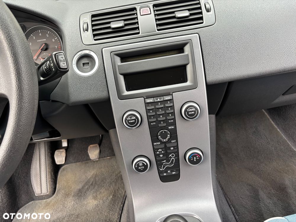 Volvo C30 1.8 Momentum - 8