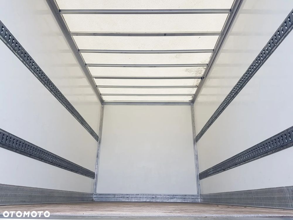 Renault MASTER KONTENER 8EP 4,21x2,23x2,22 KLIMA MANUAL KRAJOWY 6-BIEGÓW - 17