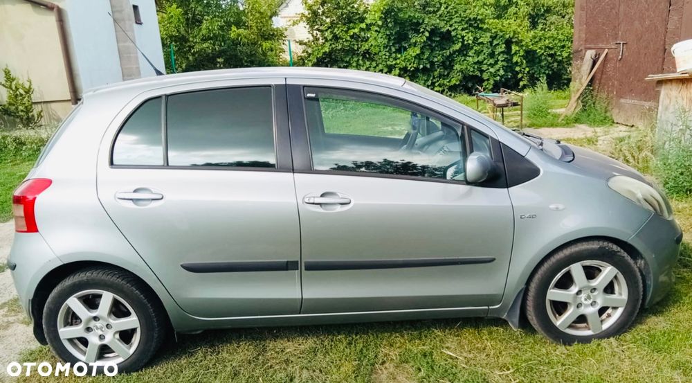 Toyota Yaris - 2
