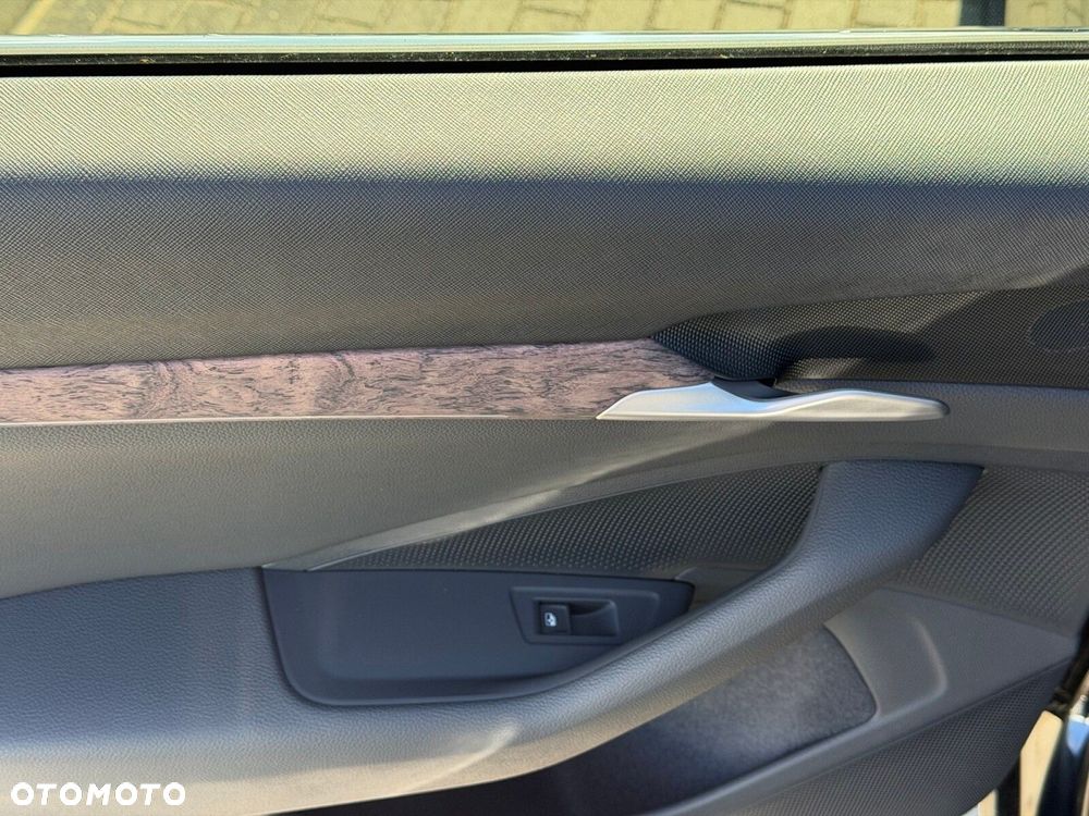 Skoda Superb 2.0 TDI SCR 4x4 L&K DSG - 10