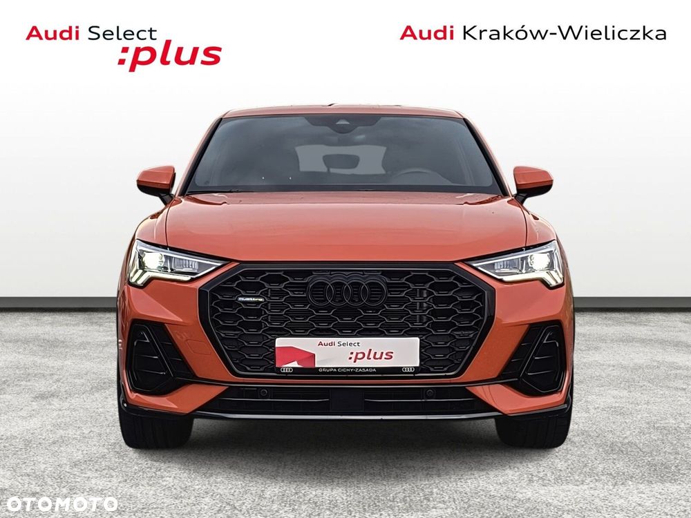 Audi Q3 Sportback - 9