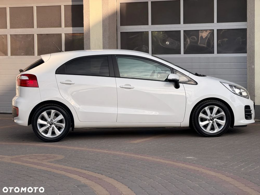 Kia Rio 1.4 ISG Uefa Euro 2016 - 12