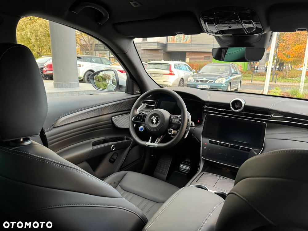 Maserati Grecale mHEV GT - 12