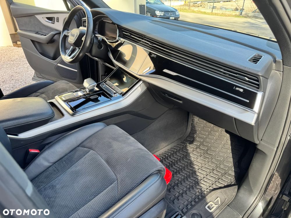 Audi Q7 45 TDI mHEV Quattro S Line Tiptr - 33