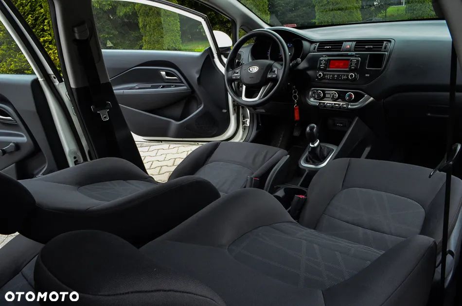 Kia Rio 1.4 Spirit - 30