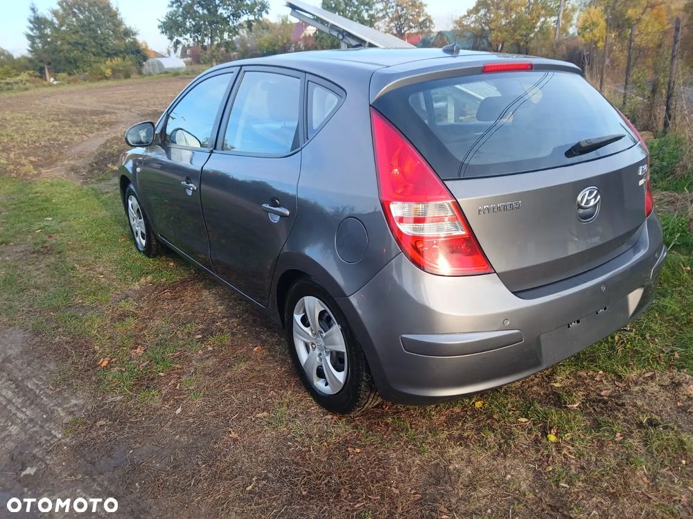 Hyundai I30 2009 photo 4