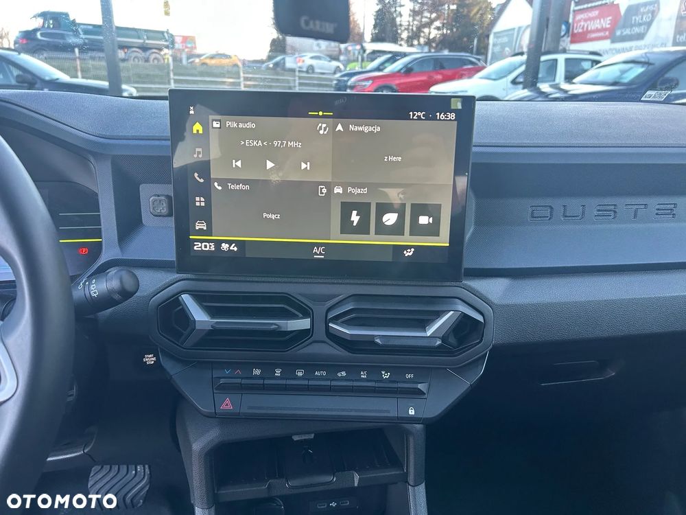 Dacia Duster 1.6 Full Hybrid 140 Journey MMT - 11