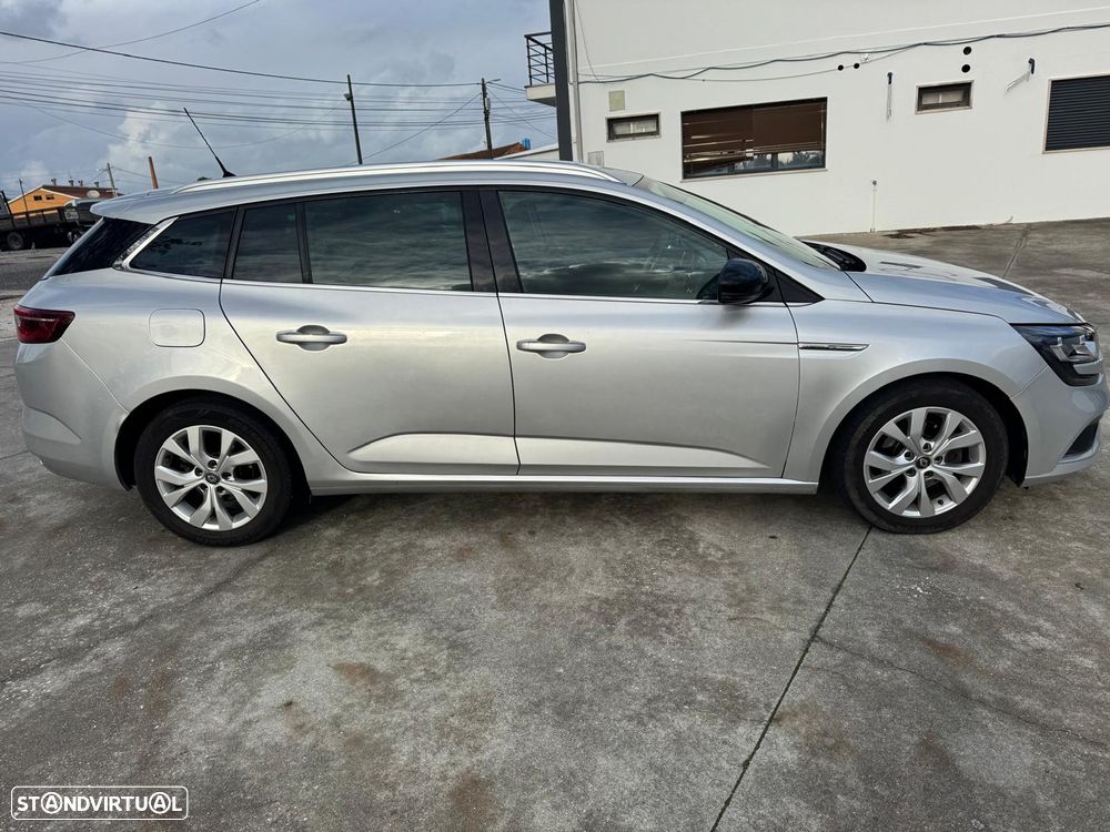 Renault Mégane Sport Tourer - 3