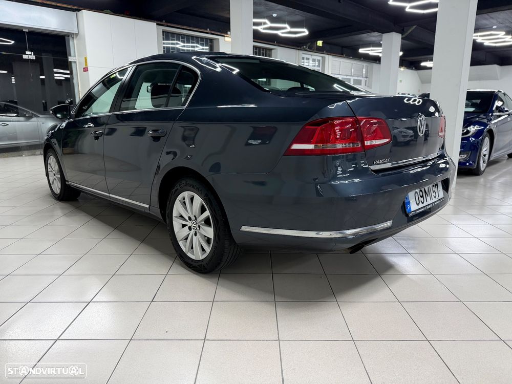 VW Passat 1.6 TDI Confortline - 10