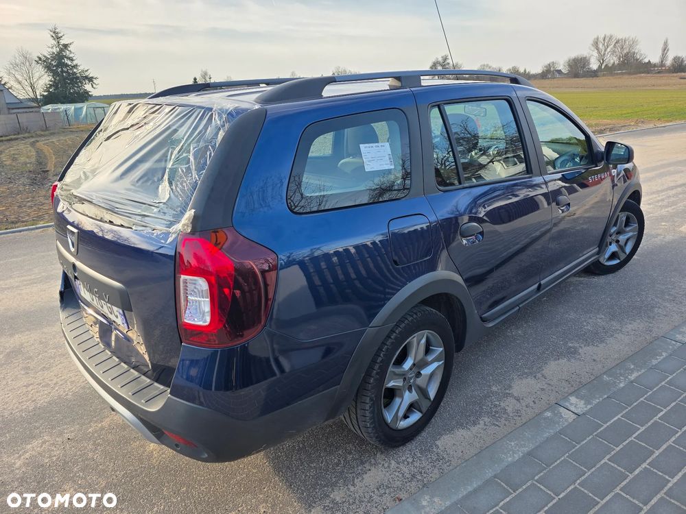 Dacia Logan TCe 90 (S&S) Stepway - 4