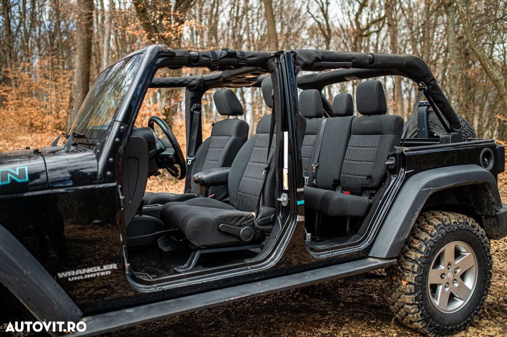 Jeep Wrangler Unlimited 2.8 CRD AT Rubicon - 30