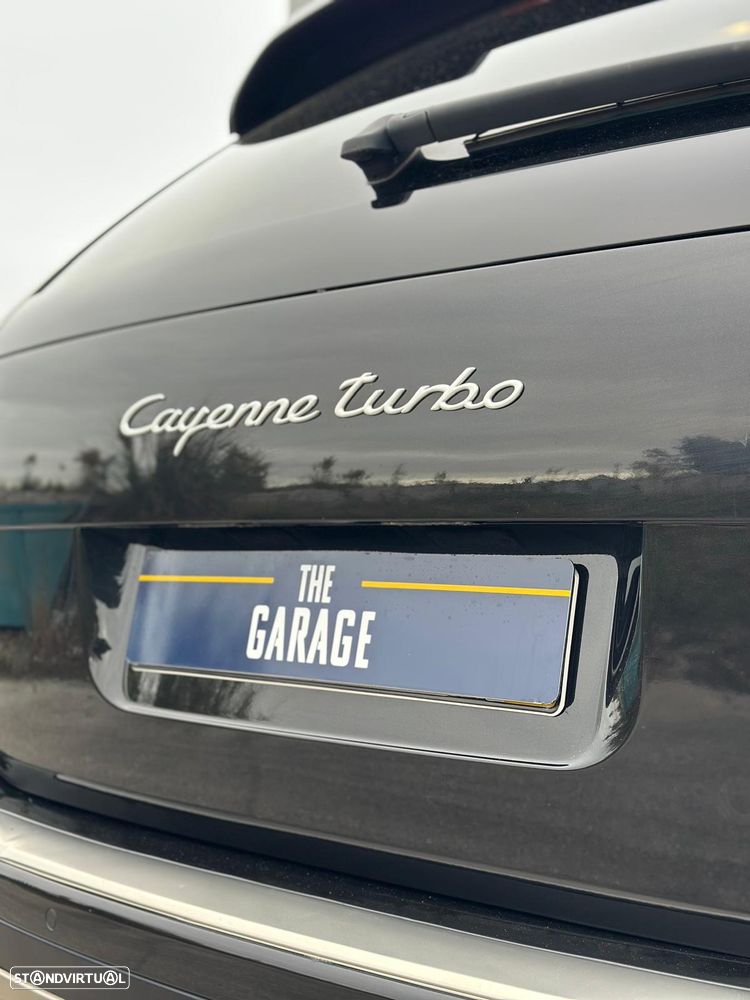 Porsche Cayenne Turbo - 27