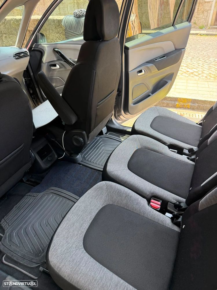 Citroën Grand C4 Spacetourer - 13