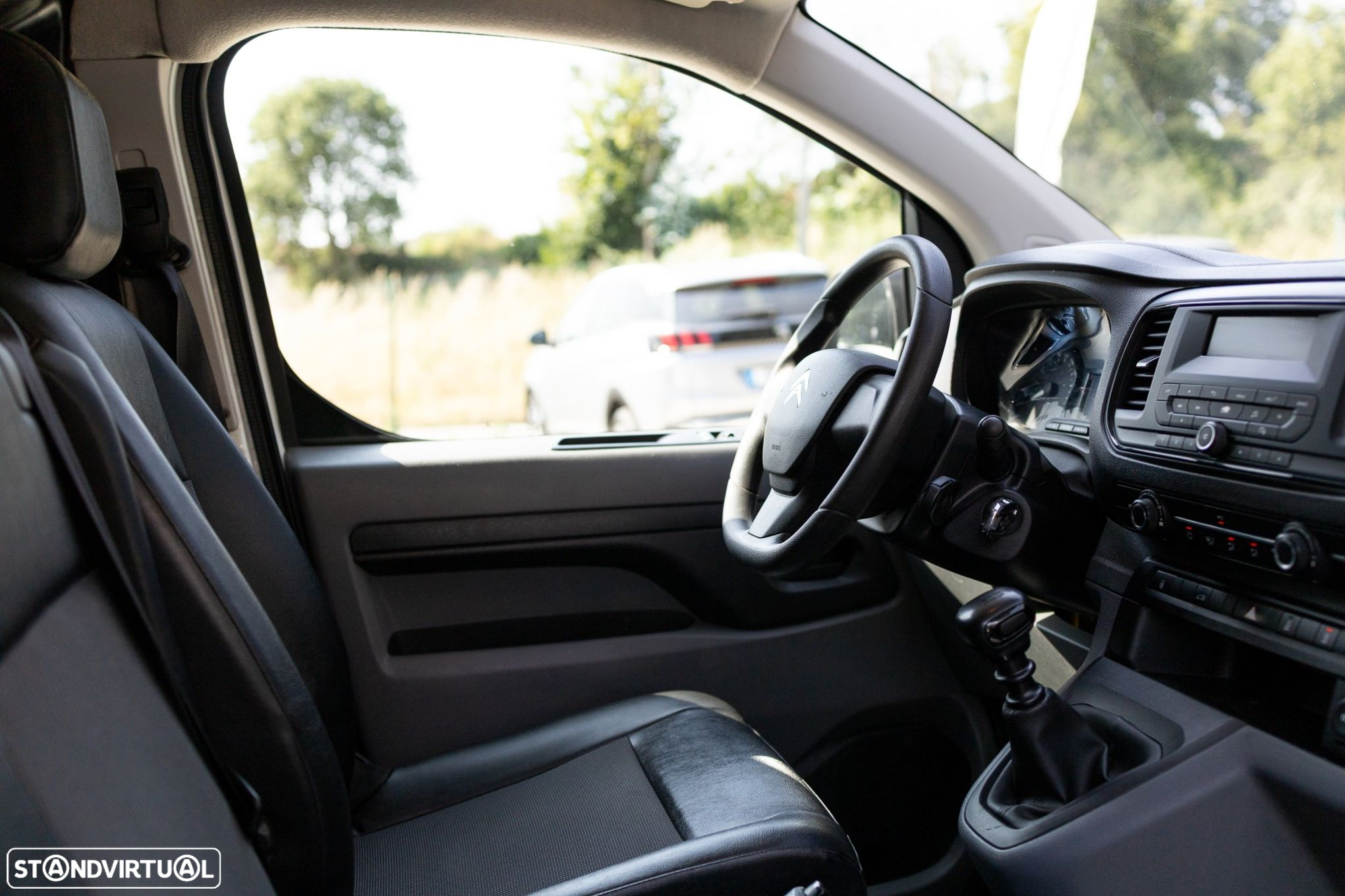 Citroën Jumpy 1.5 BlueHDi M - 28
