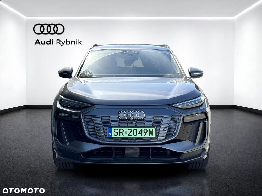 Audi Q6 e-tron - 7
