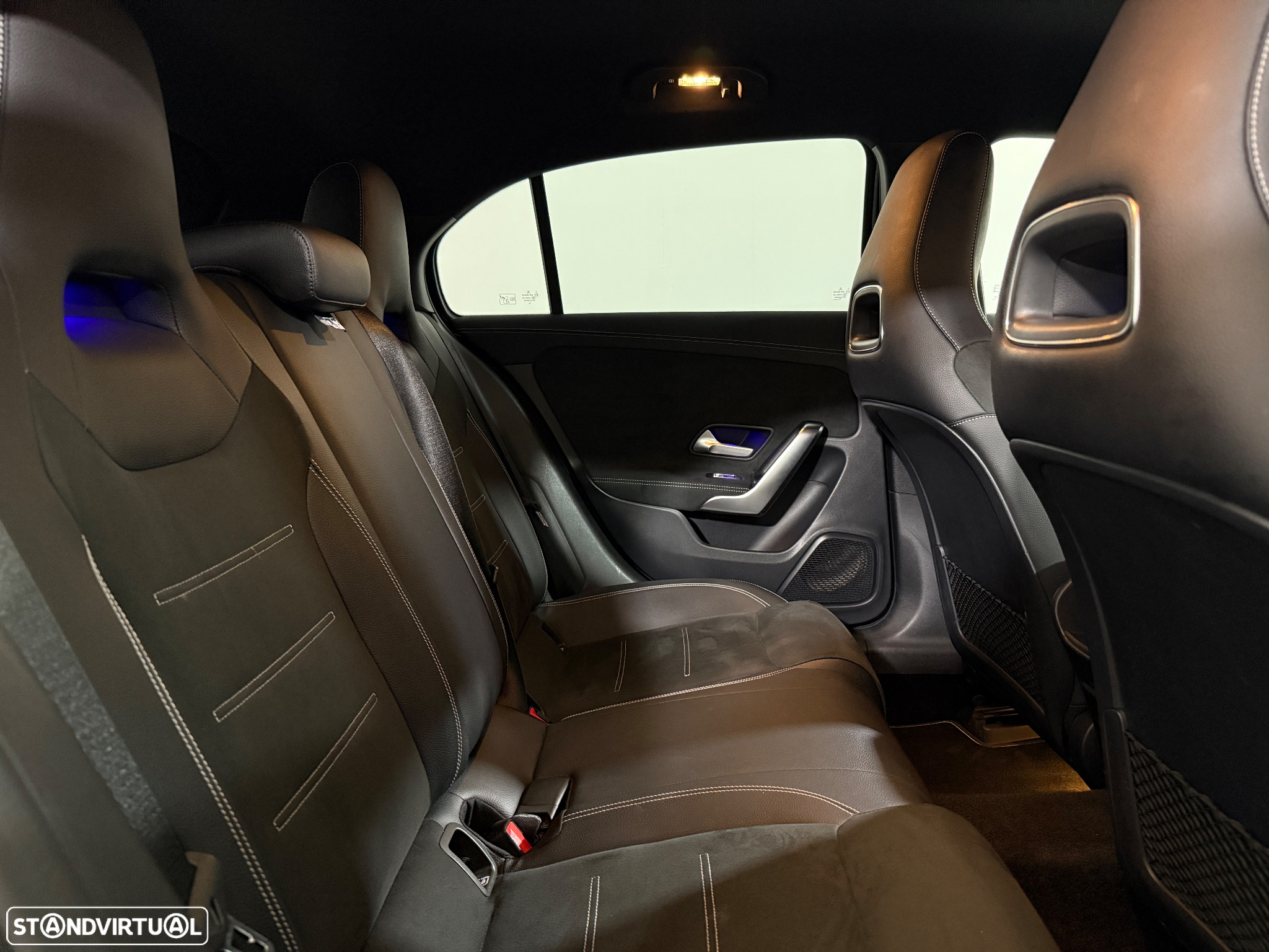 Mercedes-Benz A 250 e AMG Line - 18