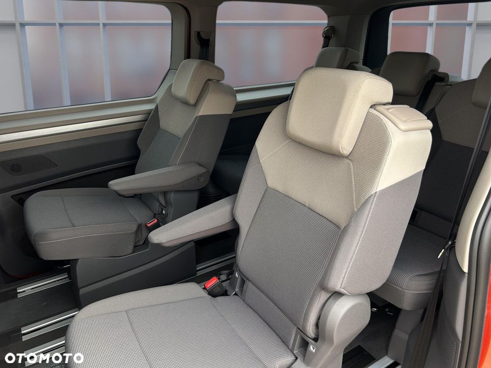 Volkswagen Multivan - 18