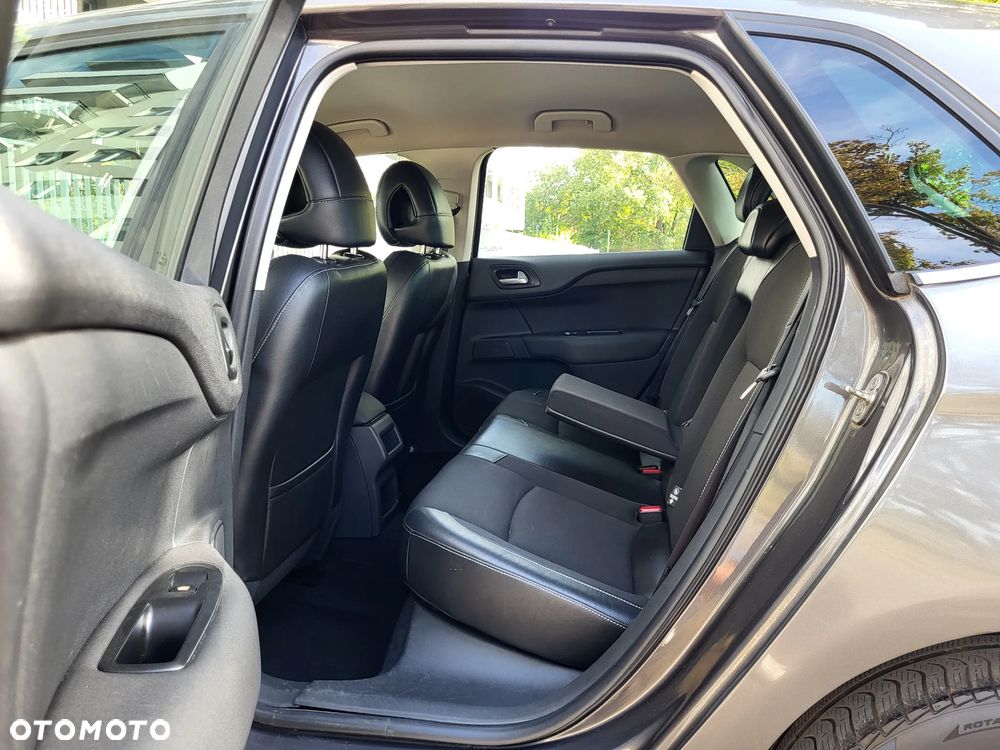 Citroën C4 1.6 BlueHDi Feel - 19