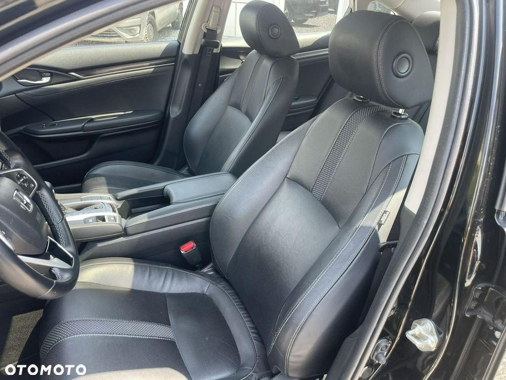 Honda Civic 1.5 i-VTEC Turbo CVT Prestige - 13